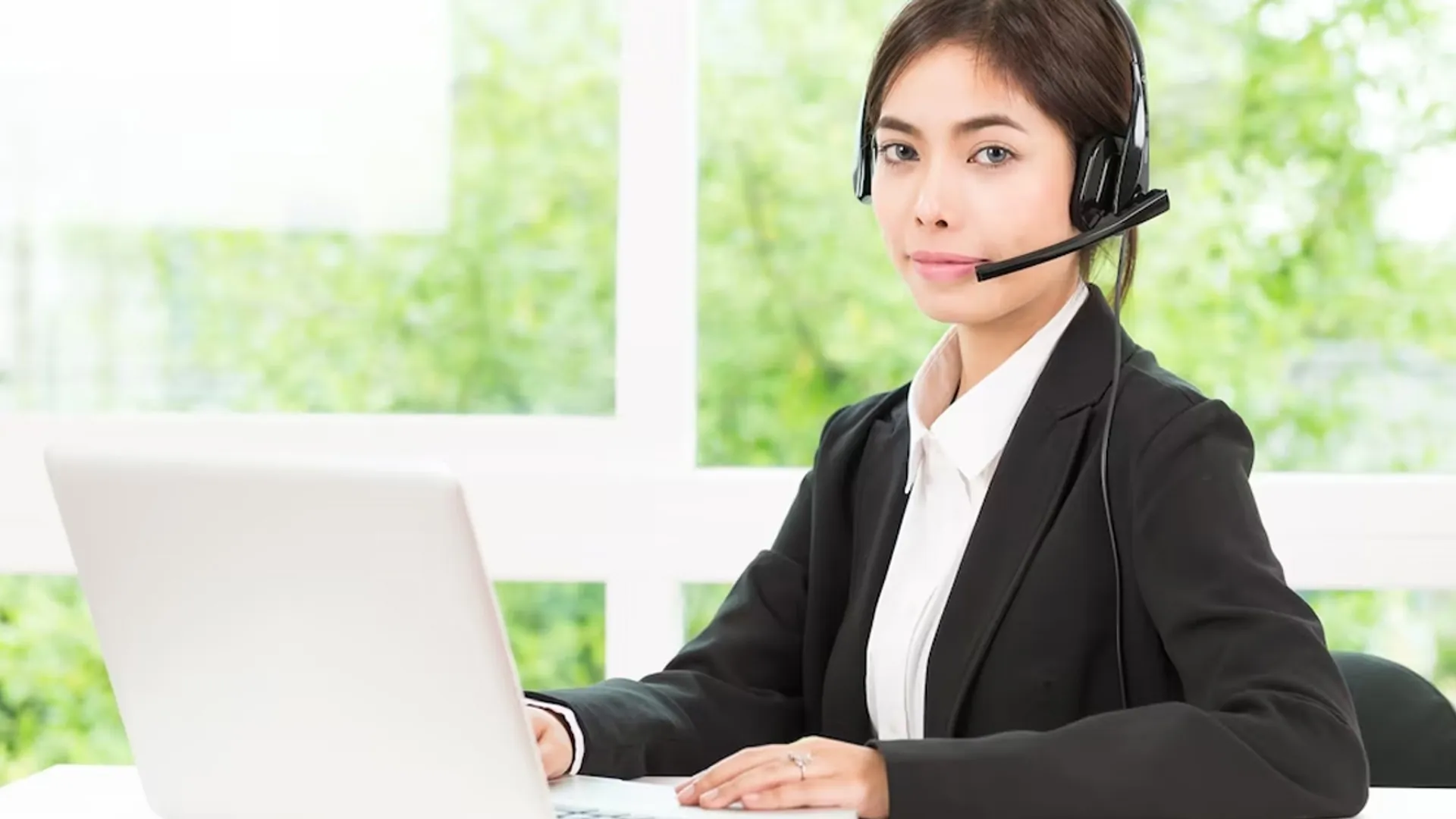 Đội ngũ hỗ trợ khách hàng của mcw678 sẵn sàng phục vụ